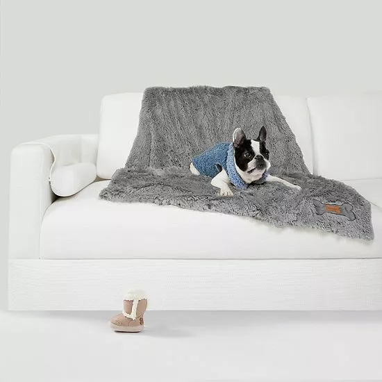 Koolaburra By UGG Nellie Faux Fur Pet Blanket 2 Koolaburra By UGG Nellie Faux Fur Pet Blanket - Image 2